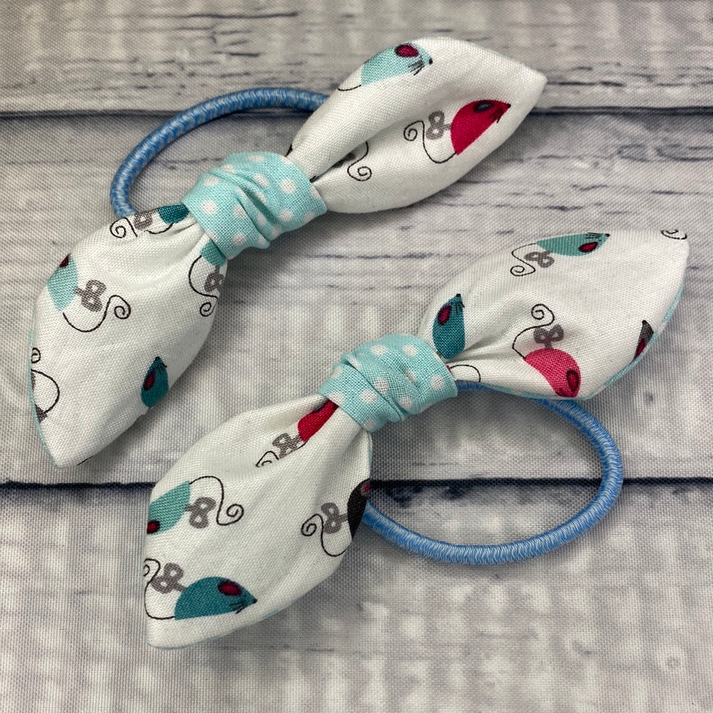 Kitty’s Favourite Mouse Itty Bitty Matching Bows